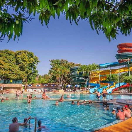Diroma Resort Internacional Incluso 1 Acesso Ao Acqua Park Vulcao Калдас Новас Екстериор снимка