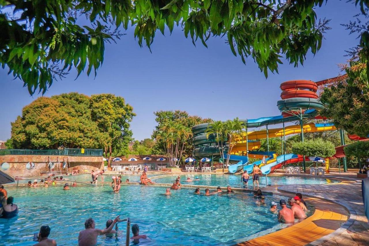 Diroma Resort Internacional Incluso 1 Acesso Ao Acqua Park Vulcao Калдас Новас Екстериор снимка